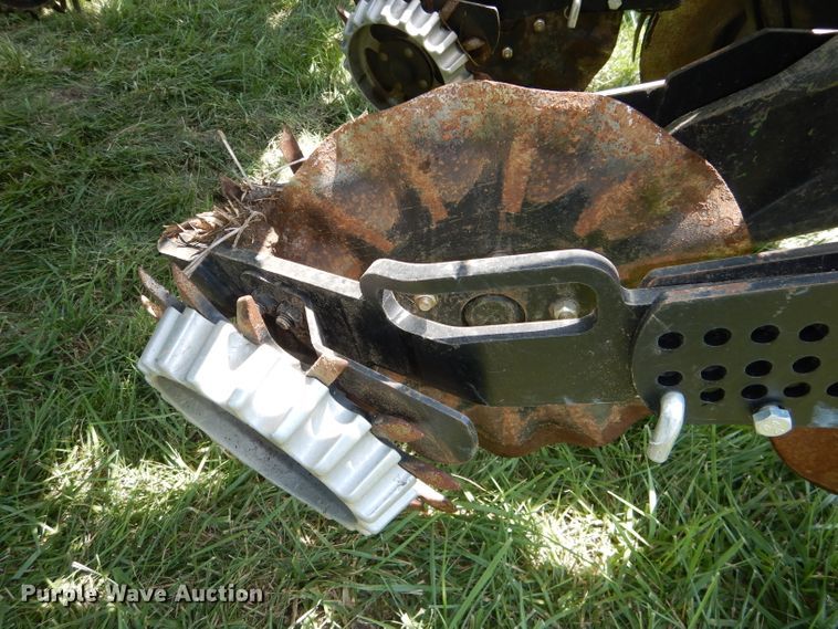 image for item DG4837 2011 John Deere 1770NT no-till planter