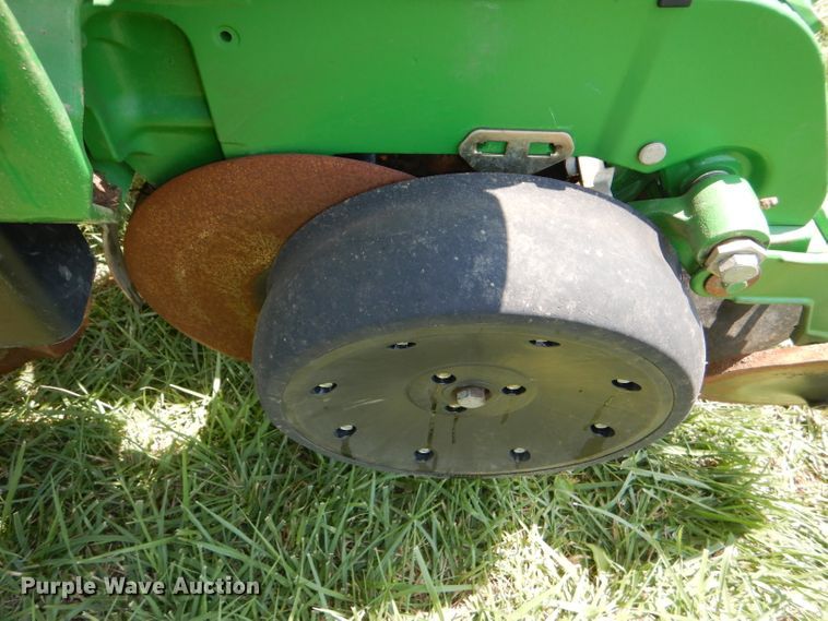 image for item DG4837 2011 John Deere 1770NT no-till planter