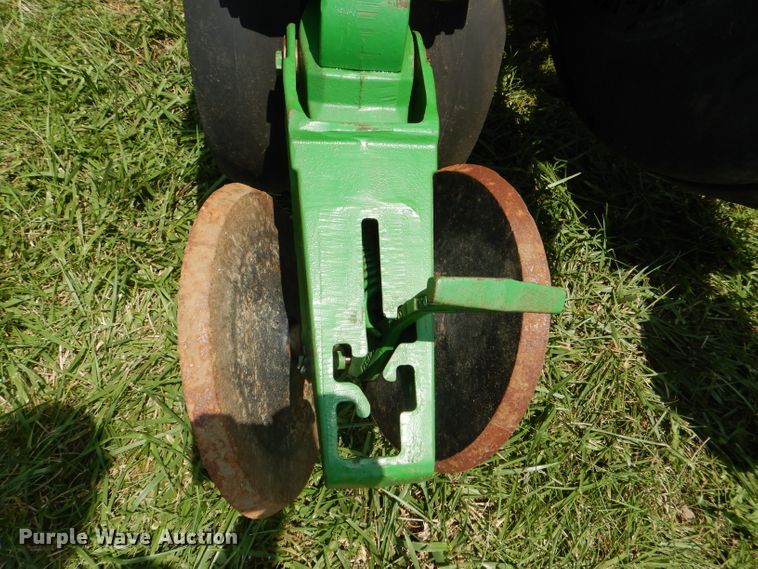 image for item DG4837 2011 John Deere 1770NT no-till planter