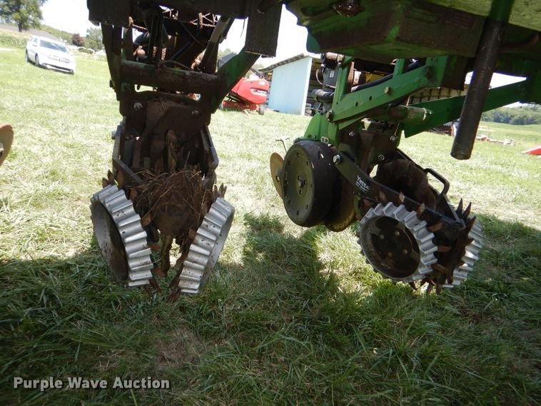 image for item DG4837 2011 John Deere 1770NT no-till planter