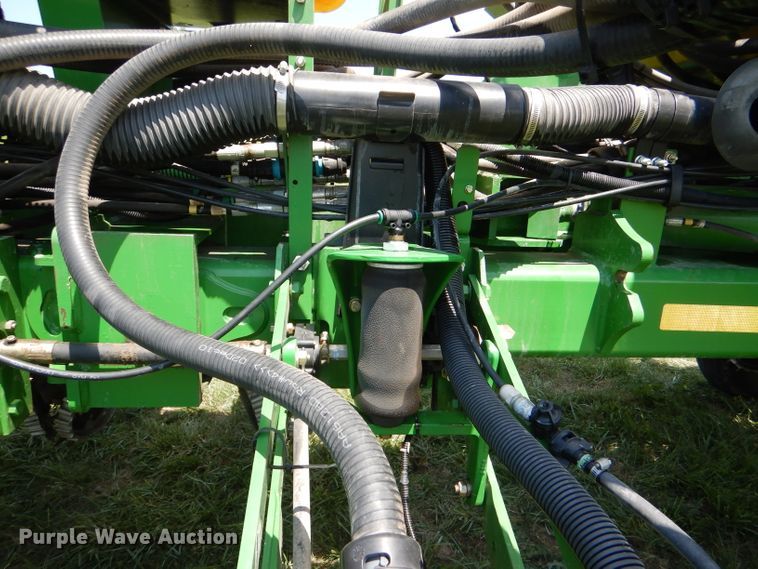 image for item DG4837 2011 John Deere 1770NT no-till planter