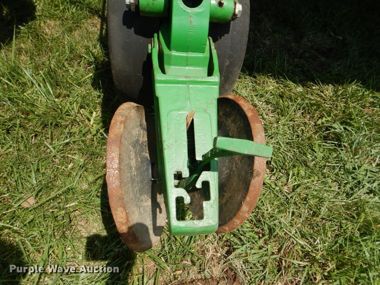 image for item DG4837 2011 John Deere 1770NT no-till planter