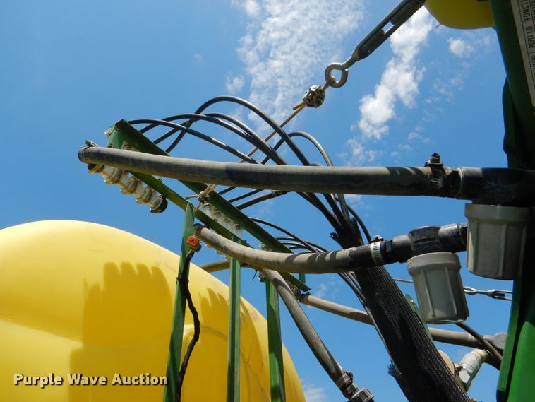 image for item DG4837 2011 John Deere 1770NT no-till planter