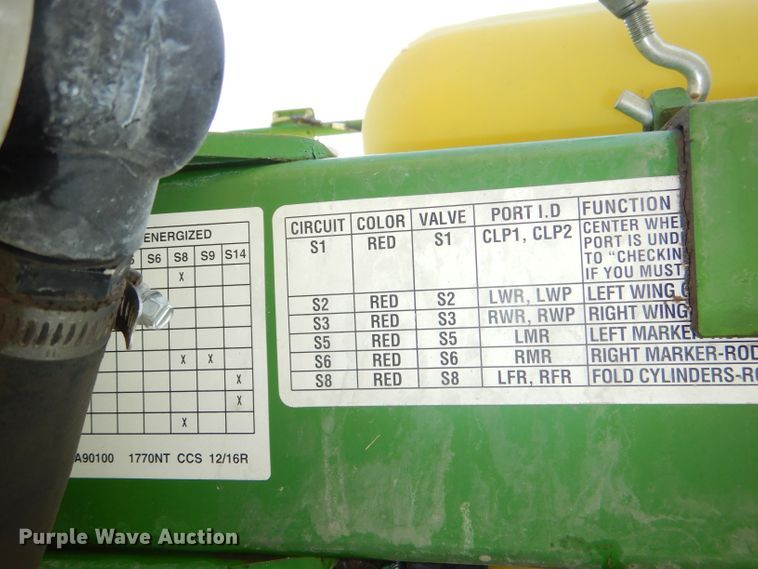 image for item DG4837 2011 John Deere 1770NT no-till planter