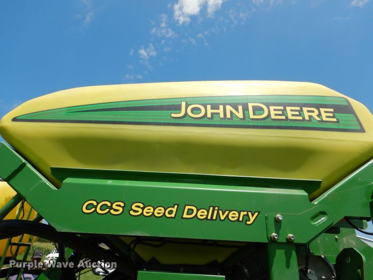 image for item DG4837 2011 John Deere 1770NT no-till planter