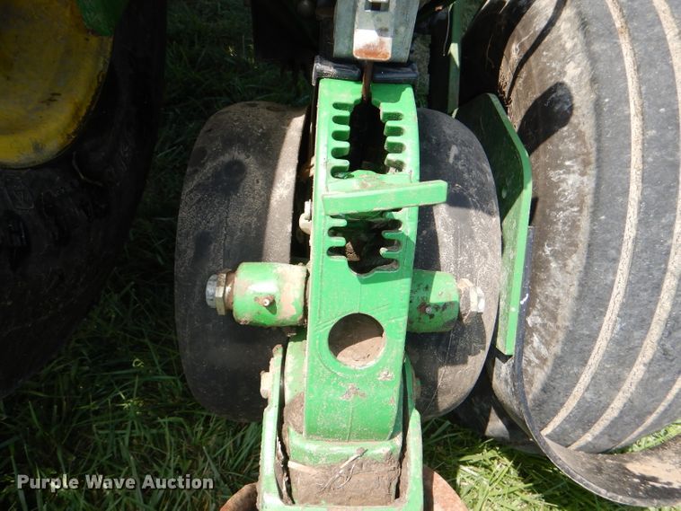 image for item DG4837 2011 John Deere 1770NT no-till planter