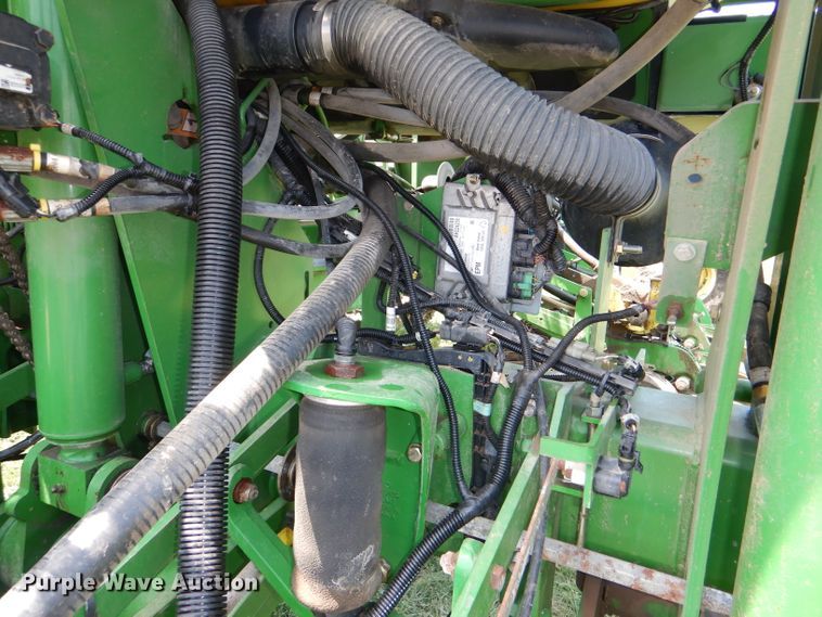 image for item DG4837 2011 John Deere 1770NT no-till planter