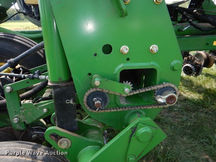 image for item DG4837 2011 John Deere 1770NT no-till planter