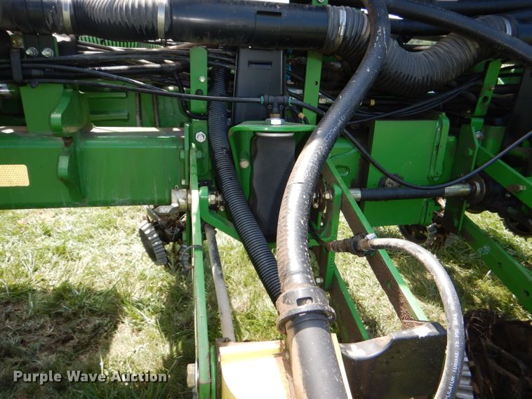 image for item DG4837 2011 John Deere 1770NT no-till planter