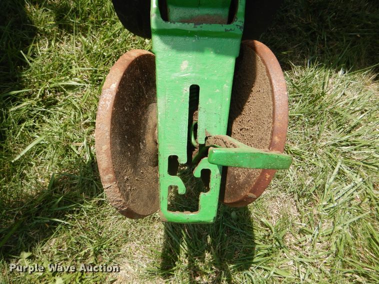 image for item DG4837 2011 John Deere 1770NT no-till planter