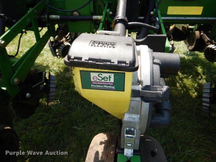 image for item DG4837 2011 John Deere 1770NT no-till planter