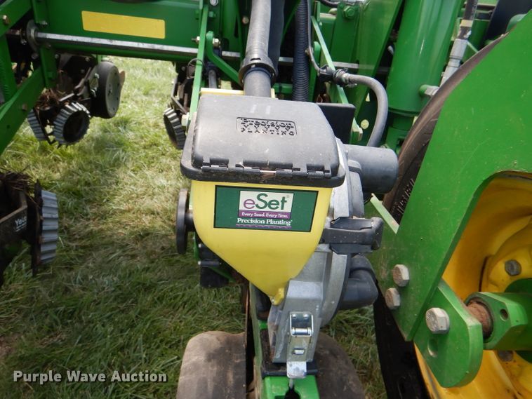 image for item DG4837 2011 John Deere 1770NT no-till planter