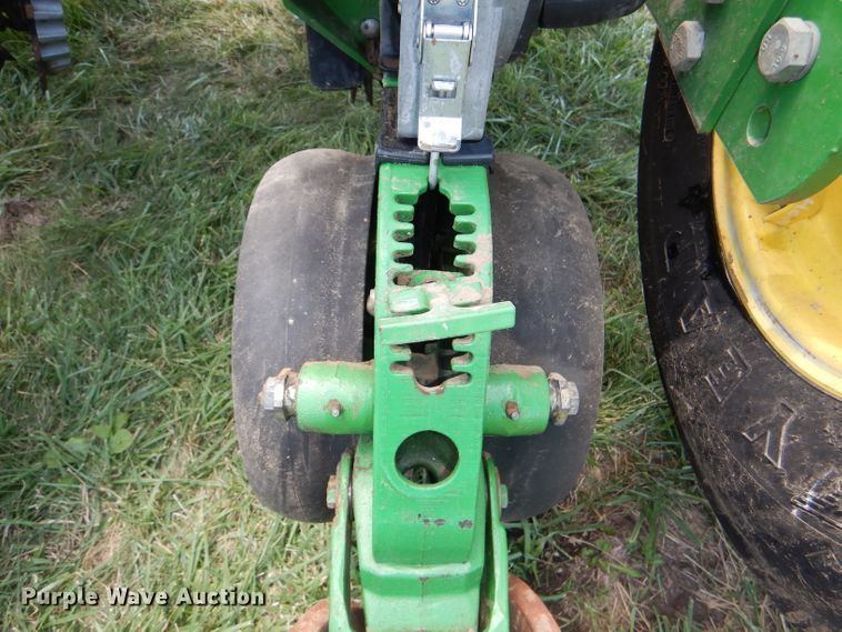 image for item DG4837 2011 John Deere 1770NT no-till planter