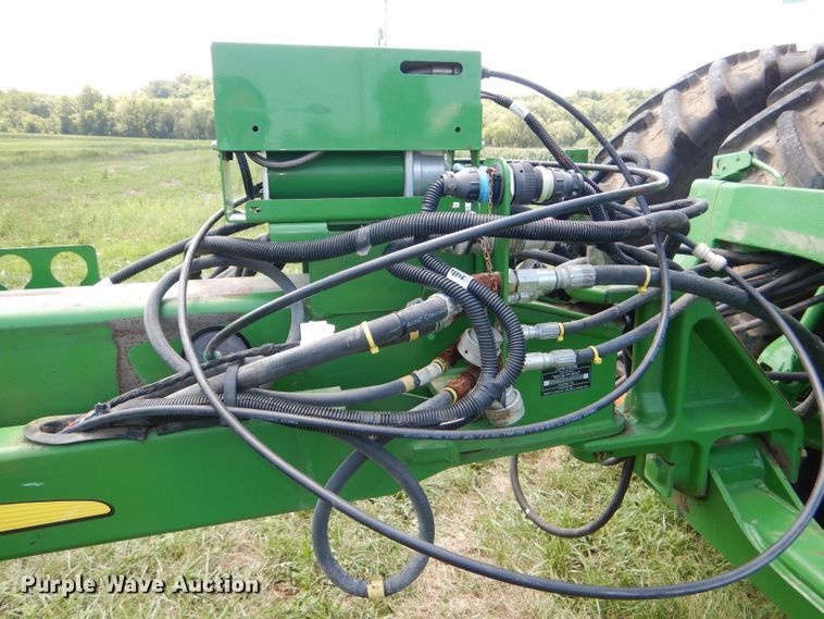 image for item DG4837 2011 John Deere 1770NT no-till planter