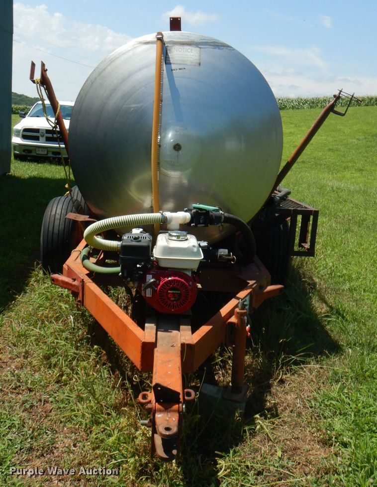 image for item DG4838 1977 Tote K1000 nurse tank trailer