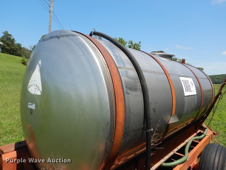 image for item DG4838 1977 Tote K1000 nurse tank trailer