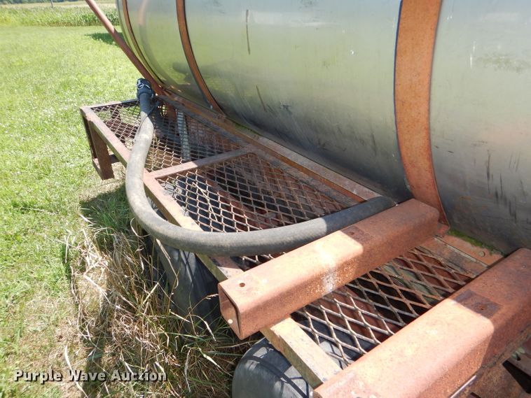 image for item DG4838 1977 Tote K1000 nurse tank trailer