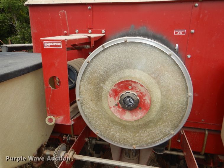 image for item DG4839 Case IH 955 Cyclo Air planter