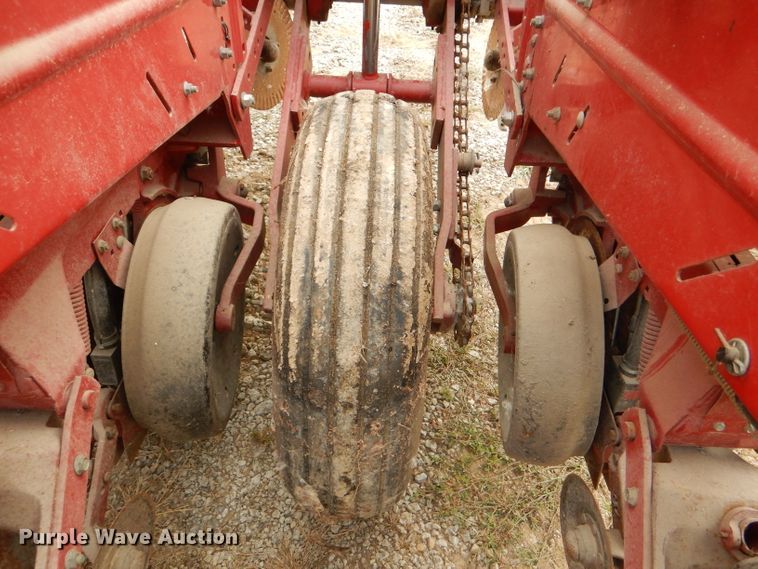 image for item DG4839 Case IH 955 Cyclo Air planter