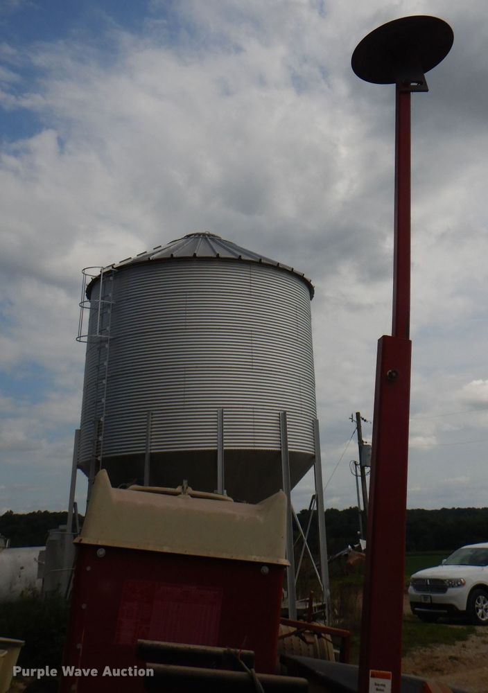 image for item DG4839 Case IH 955 Cyclo Air planter