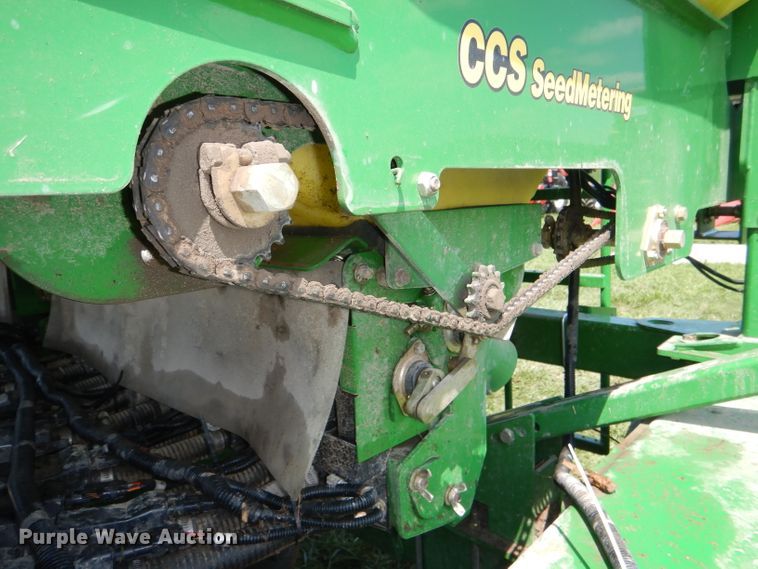 image for item DG4842 2010 John Deere 1990 no-till air seeder