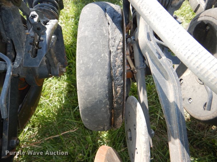 image for item DG4842 2010 John Deere 1990 no-till air seeder