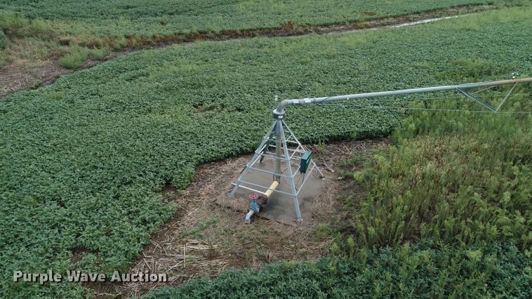 image for item DH2504 Parker 2600 gravity wagon