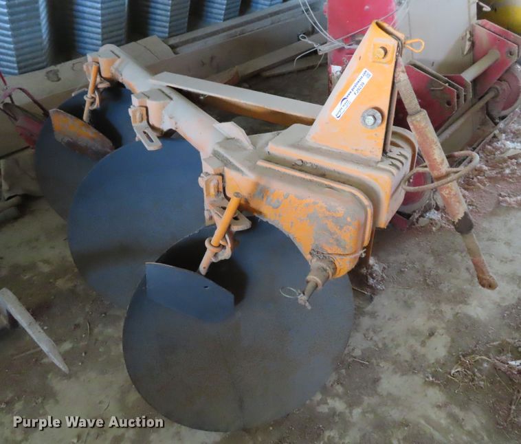 image for item FJ9239 MM three bottom disk plow