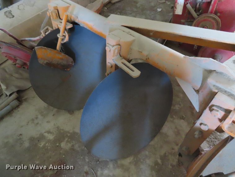 image for item FJ9239 MM three bottom disk plow