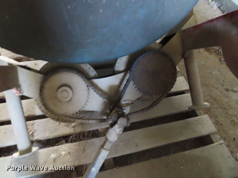 image for item FJ9240 Concrete mixer