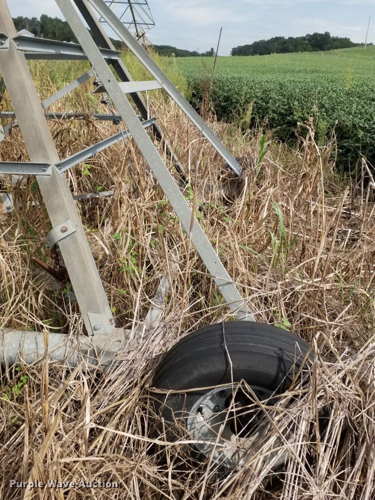 image for item G1902 Zimmatic irrigation pivot