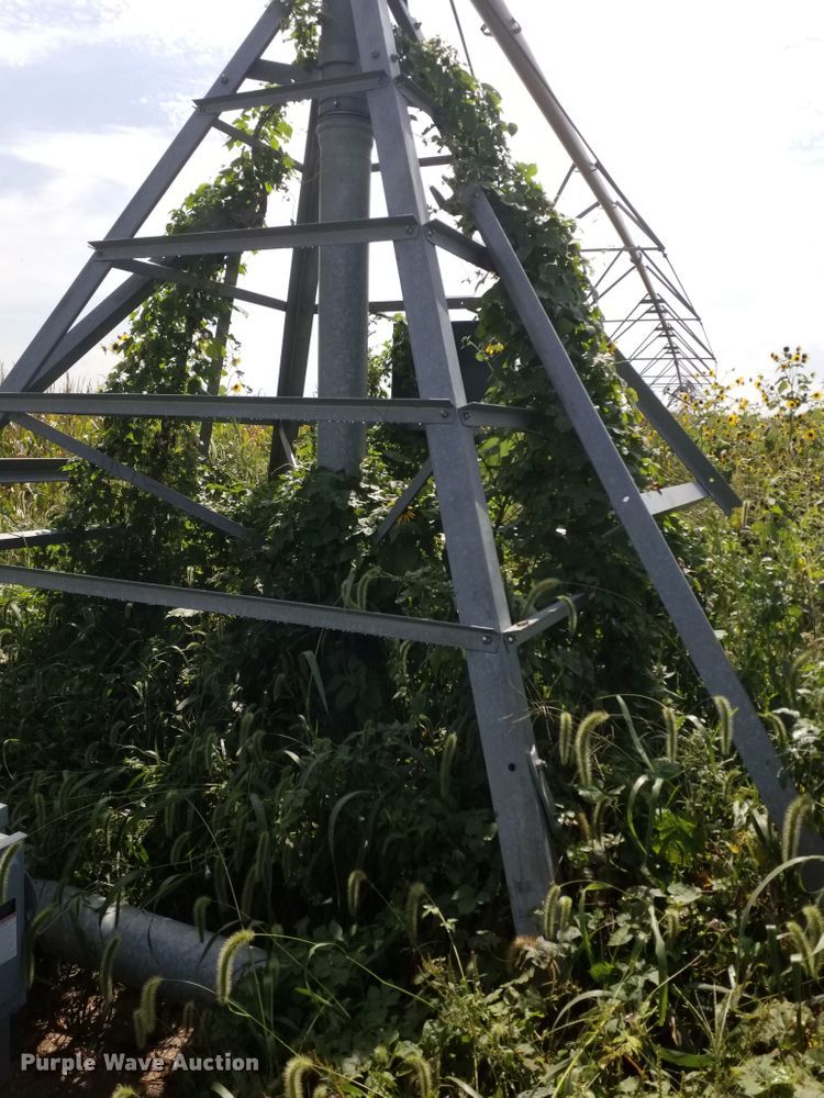 image for item G1904 Zimmatic irrigation pivot