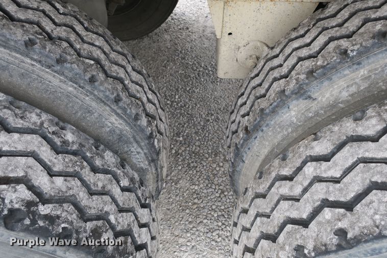 image for item DB10220 2014 Mate end dump trailer