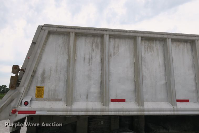 image for item DB10220 2014 Mate end dump trailer
