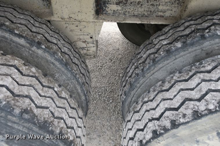 image for item DB10220 2014 Mate end dump trailer