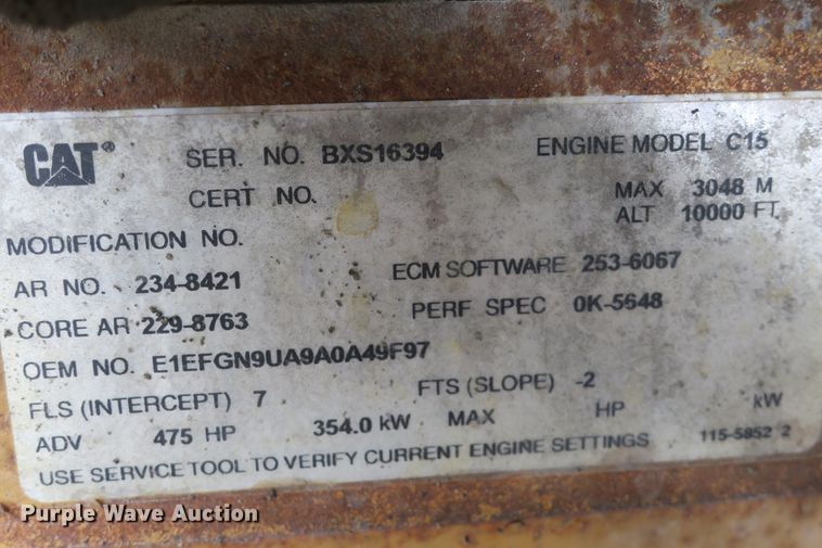 image for item DB10222 2005 Kenworth T800 semi truck