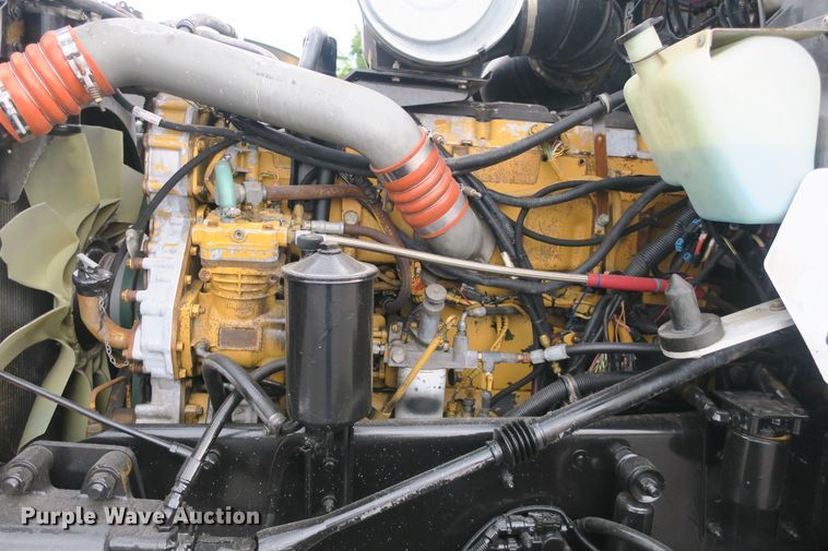 image for item DB10223 2005 Kenworth T800 semi truck