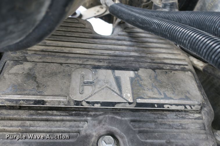 image for item DB10223 2005 Kenworth T800 semi truck