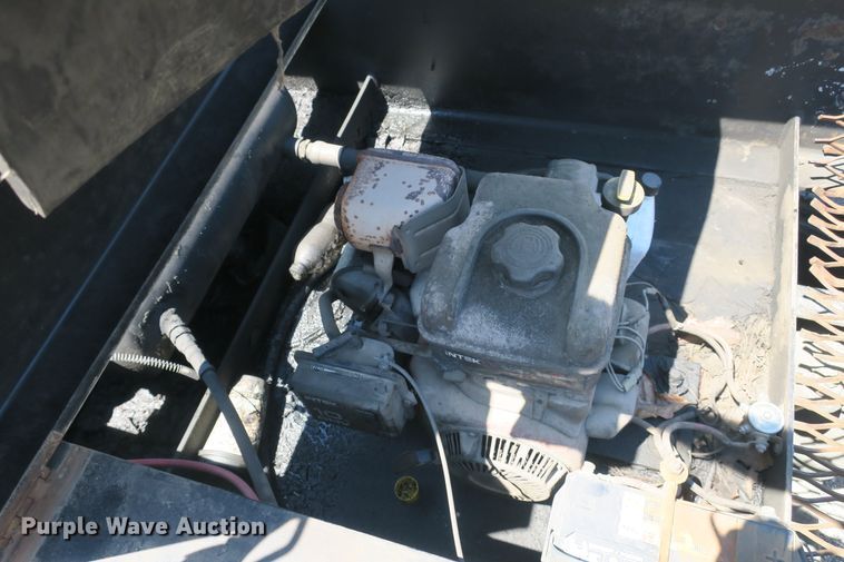 image for item DB10231 2006 Witzco Challenger lowboy equipment trailer