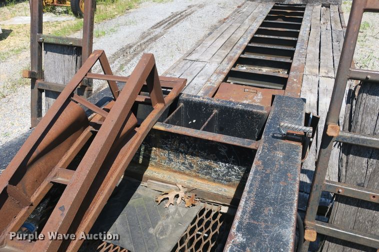 image for item DB10231 2006 Witzco Challenger lowboy equipment trailer