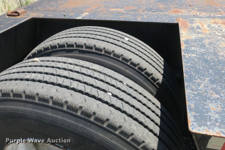 image for item DB10231 2006 Witzco Challenger lowboy equipment trailer