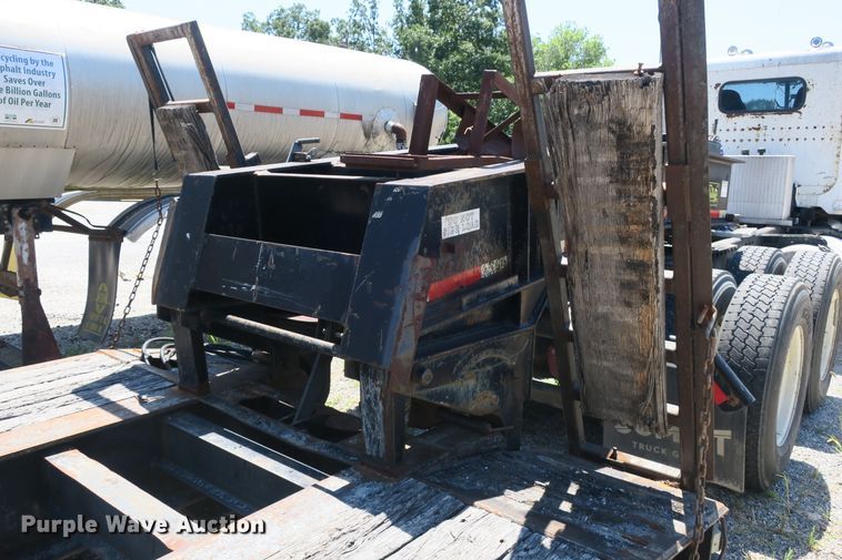 image for item DB10231 2006 Witzco Challenger lowboy equipment trailer