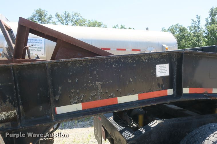 image for item DB10231 2006 Witzco Challenger lowboy equipment trailer