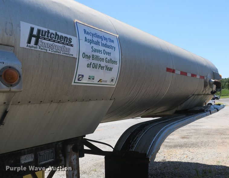 image for item DB10232 1968 Fruehauf TEHF2E asphalt trailer