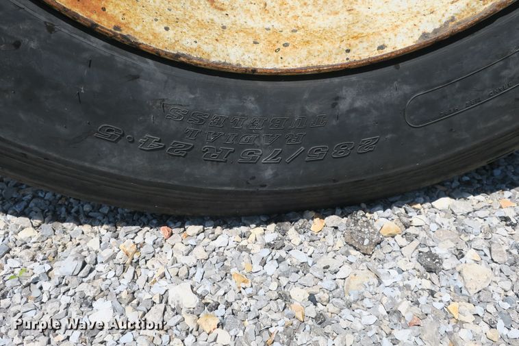 image for item DB10232 1968 Fruehauf TEHF2E asphalt trailer