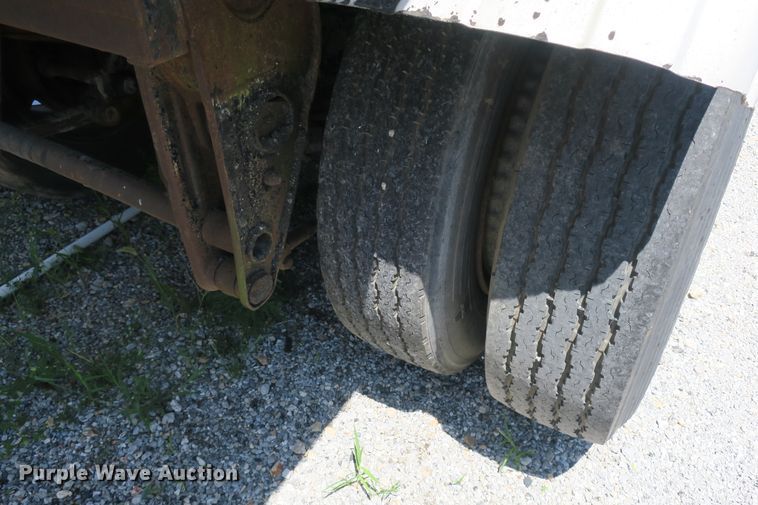 image for item DB10232 1968 Fruehauf TEHF2E asphalt trailer