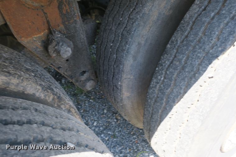 image for item DB10232 1968 Fruehauf TEHF2E asphalt trailer