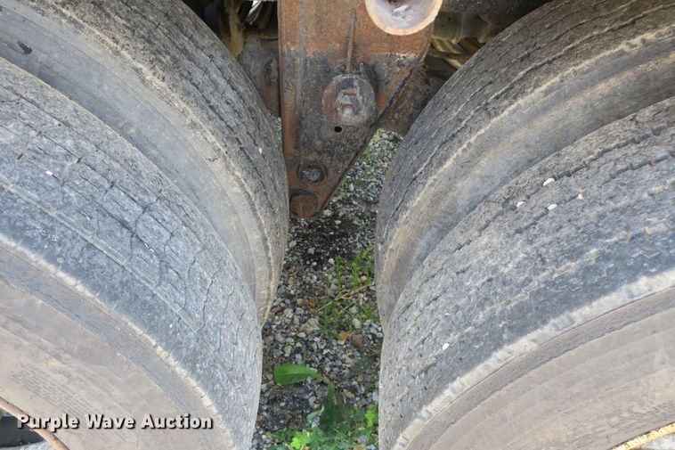 image for item DB10232 1968 Fruehauf TEHF2E asphalt trailer