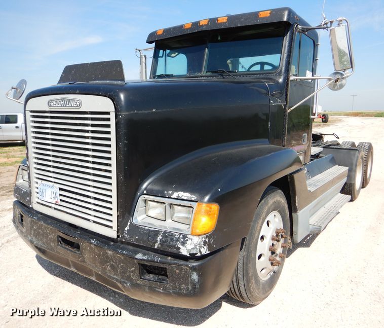 image for item DC5008 1996 Freightliner FLD semi truck