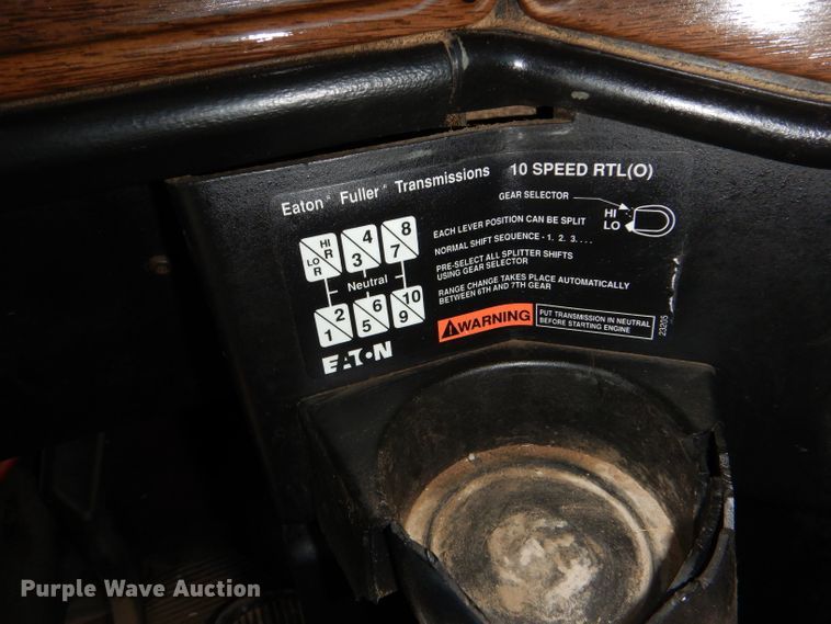 image for item DC5008 1996 Freightliner FLD semi truck